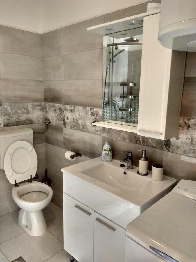 Apartman Postira Rot エクステリア 写真